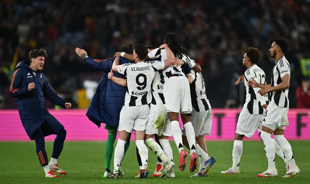 豪门对决！世界杯上演世纪大战